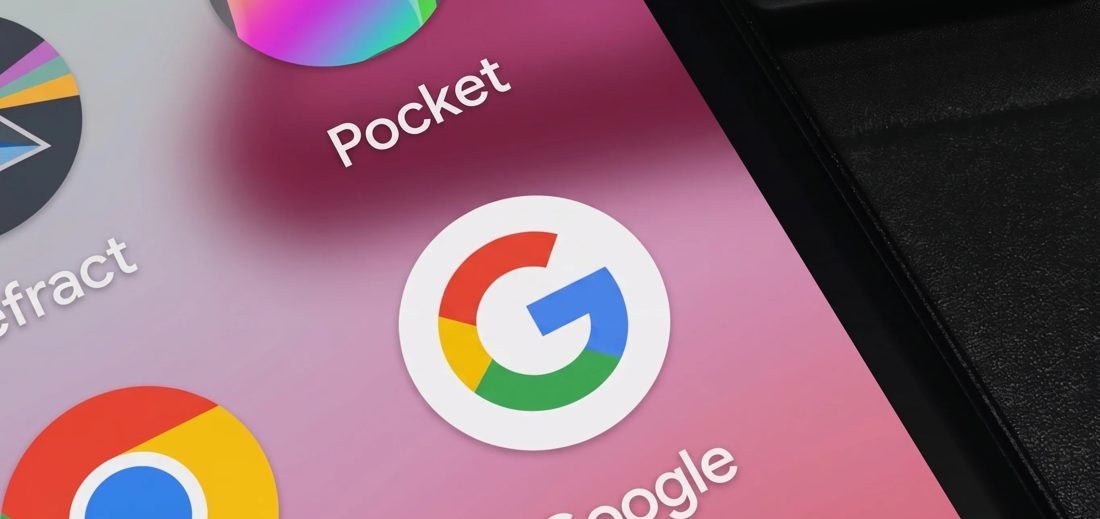 Google permite personalizar feed do Discover com prompts de IA