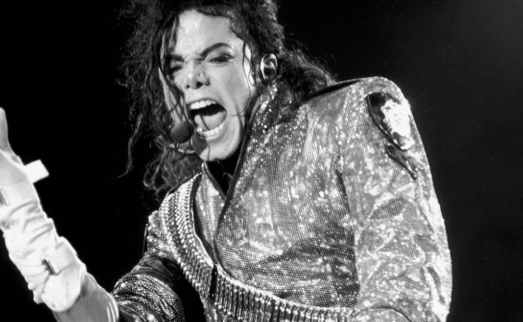 Michael Jackson volta às paradas, domina TikTok e gera bilheteria de US$1 bilhão em 2026