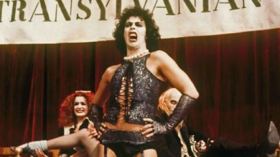 Tim Curry, ícone de ‘Rocky Horror’ e ‘It’, morre aos 80 anos