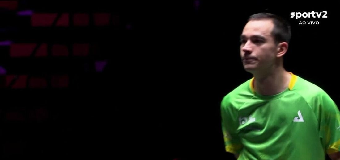 Hugo Calderano elimina o número 3 do mundo e avança à semifinal do WTT Champions de Macau