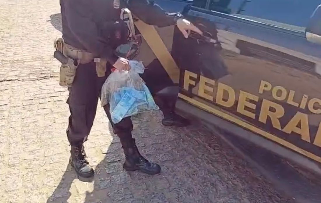 PF prende 18 suspeitos em flagrante e conduz 29 a delegacias durante segundo turno das eleições 2026