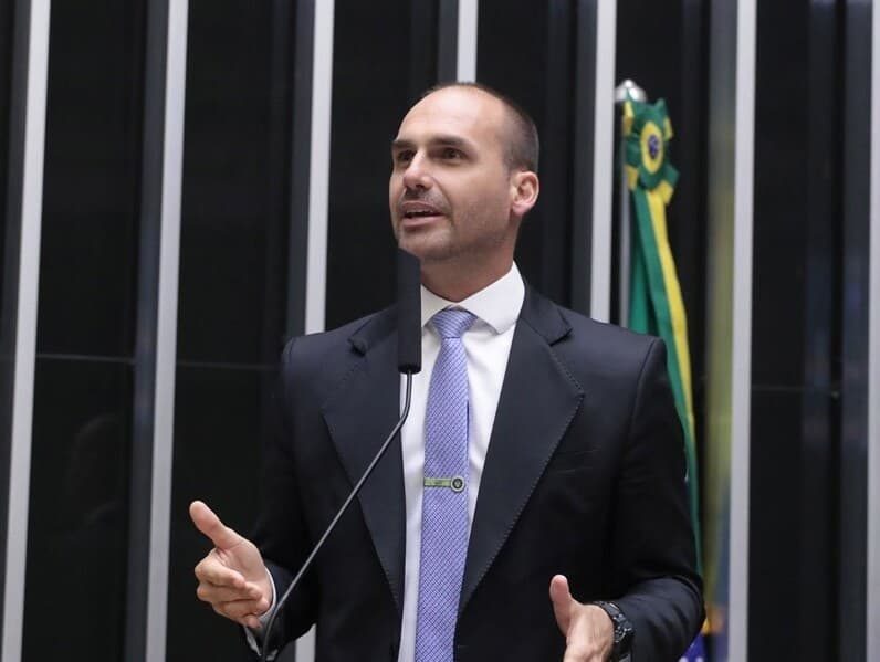 STF condena Eduardo Bolsonaro por difamação contra a deputada Tabata Amaral