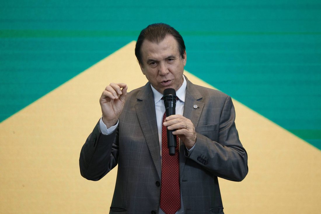 Empresários modernos e de cabeça arejada já abandonam escala 6x1, afirma ministro do Trabalho