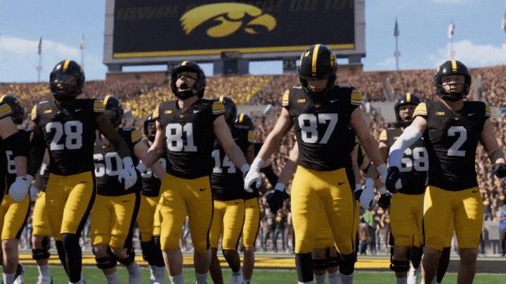 EA Sports College Football 27 revela 29 screenshots e GIFs do modo Dynasty