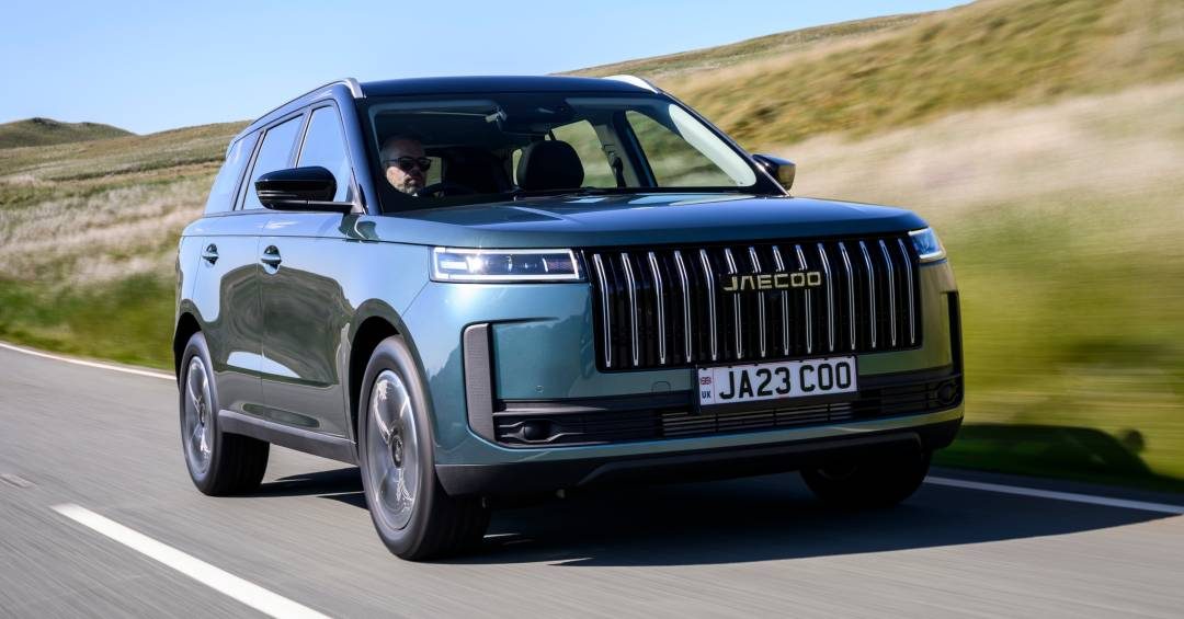 Jaecoo 5 HEV chega em setembro com 224 cv e preço inferior ao Omoda 5