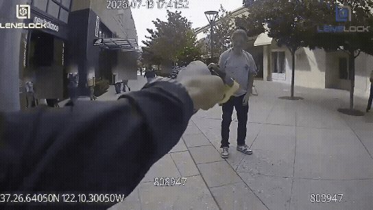 Homem é atingido por taser em Palo Alto, sofre fratura cervical e é autuado por resistência