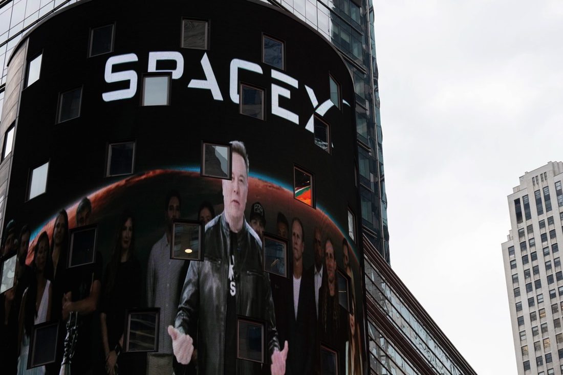 Espaço volta a povoar o imaginário americano e impulsiona ações de empresas do setor além da SpaceX