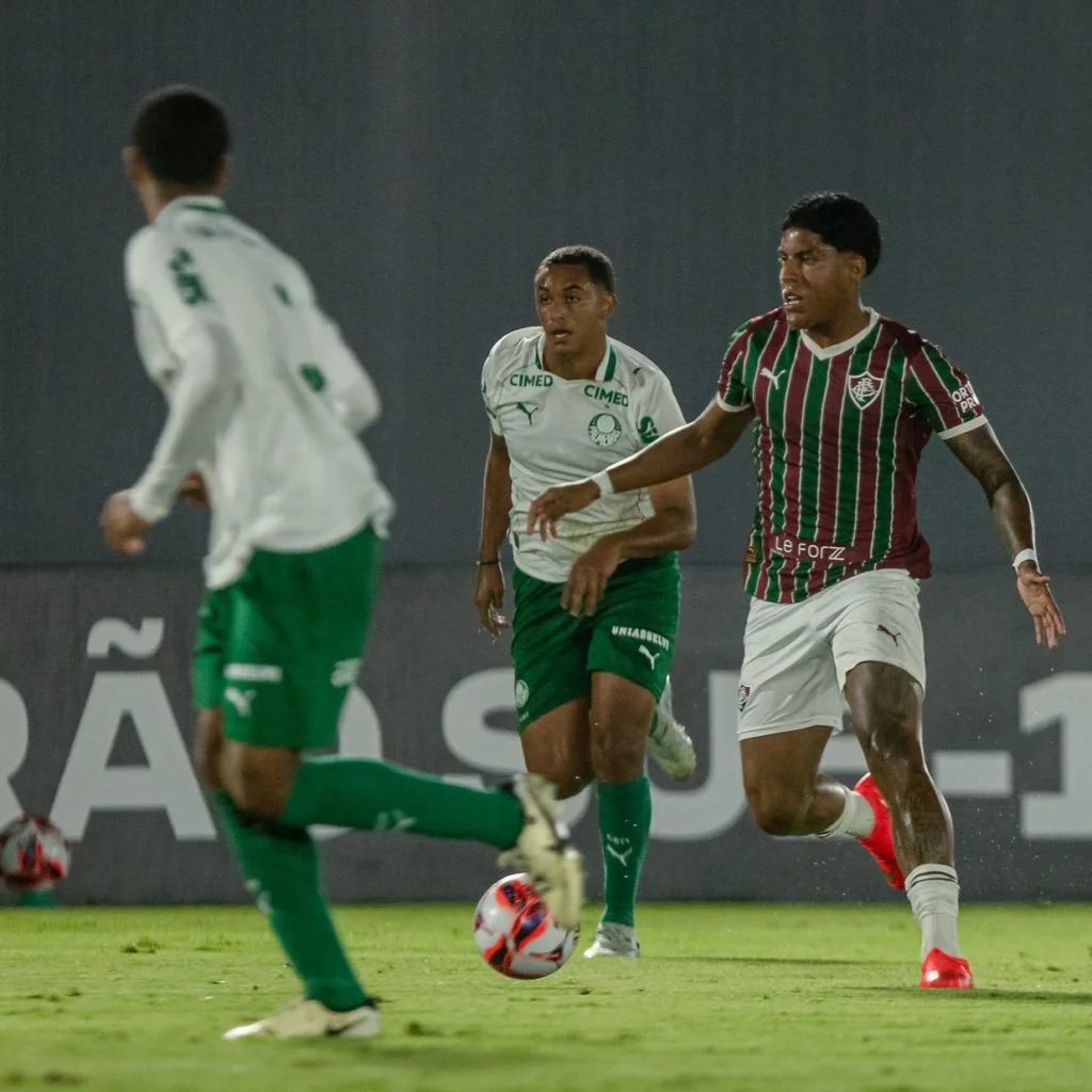 Palmeiras vira sobre Fluminense e cria vantagem de quatro pontos no Brasileirão Sub‑17