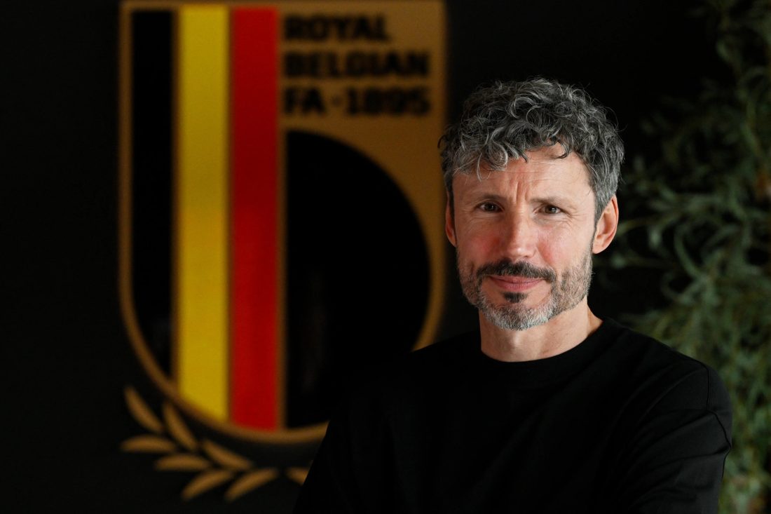 Novo Técnico da Bélgica Prepara Conversa com Courtois sobre Futuro na Seleção
