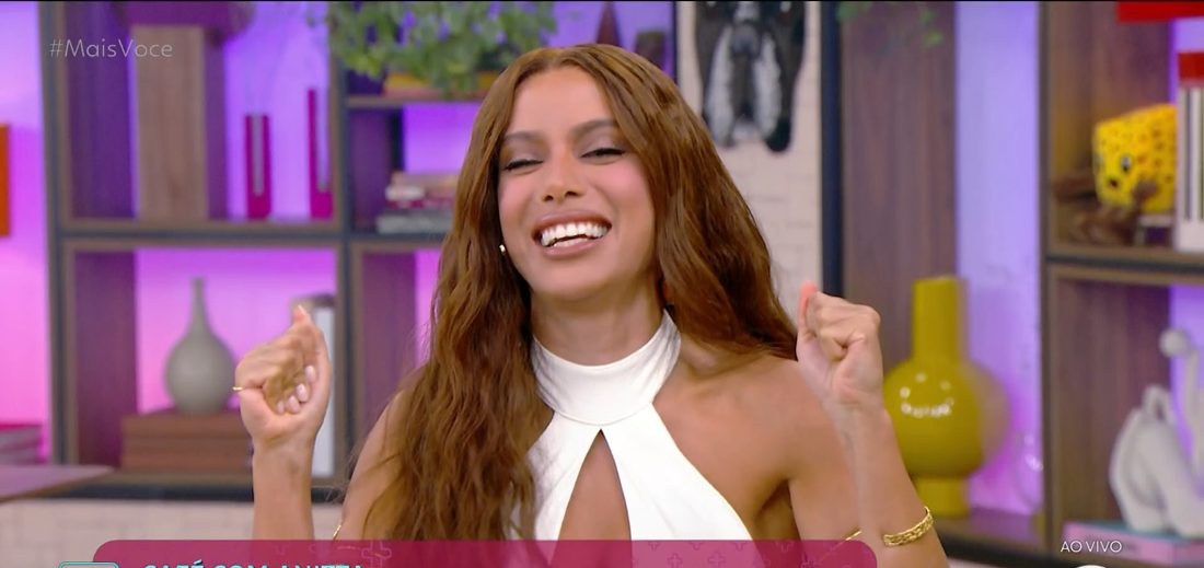 Anitta Reflete Sobre Plásticas e Nova Fase Espiritual