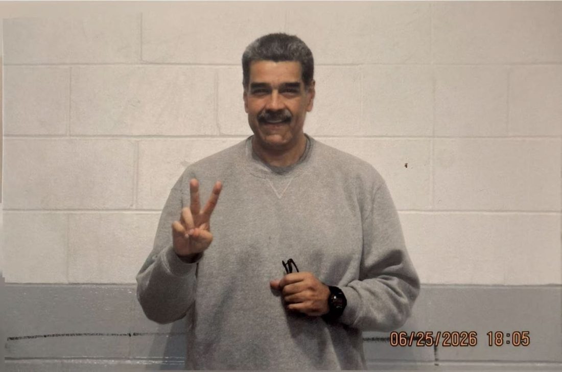 Maduro publica mensagem "Um Pequeno Presente de Amor e Esperança" com fotos destinadas aos netos e apoiadores