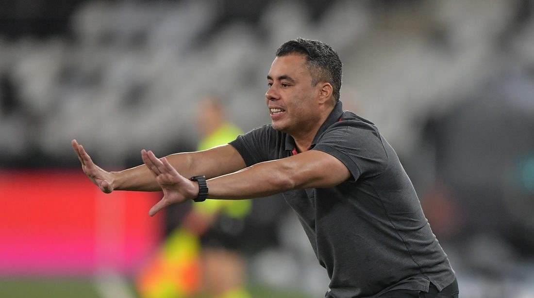 Jair Ventura deixa futuro no Vitória em aberto após eliminação na Copa do Brasil 2026