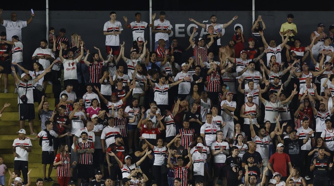 São Paulo e Atlético-MG se enfrentam no Brasileirão com histórico desigual e diferenças de desgaste físico