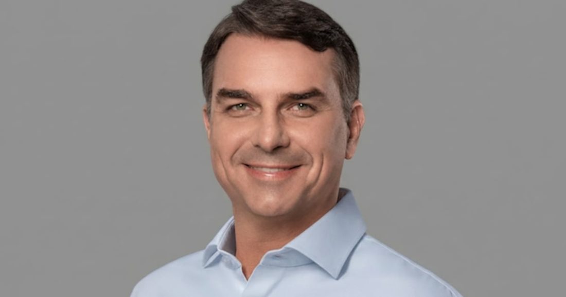 Flávio Bolsonaro (PL) cancela entrevista ao Jornal da Record marcada para 18/09/2026