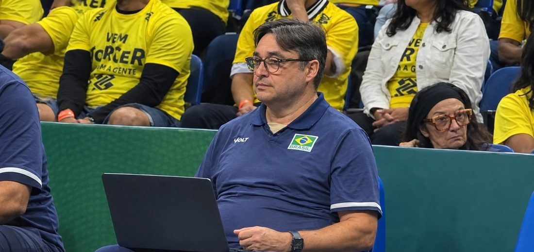 Seleção masculina de vôlei cria operação em nuvem para encurtar distância com clubes europeus