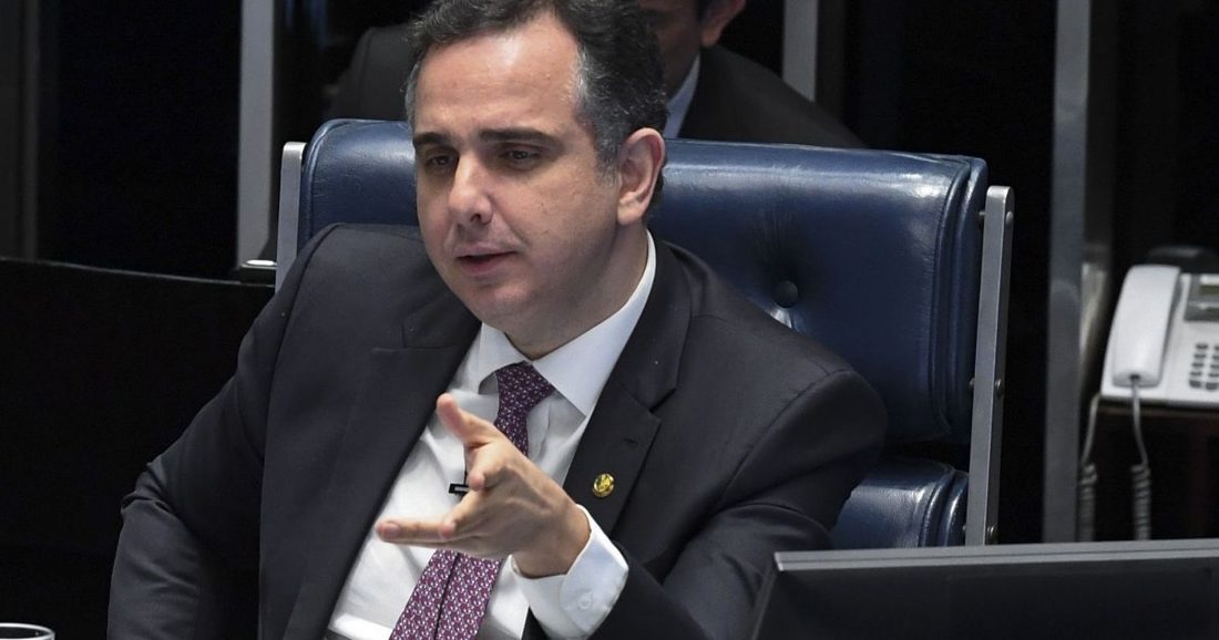 Lula avalia Gleisi Hoffmann para o TCU após possível indicação de Pacheco ao STF