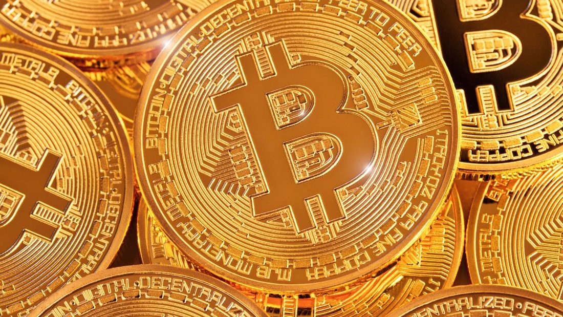 Bitcoin (BTC) sobe, mas 10 altcoins dispararam até 111% na semana