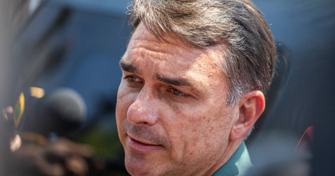 Plano de Flávio Bolsonaro prevê carência de até um ano para endividados e compra de dívidas bancárias