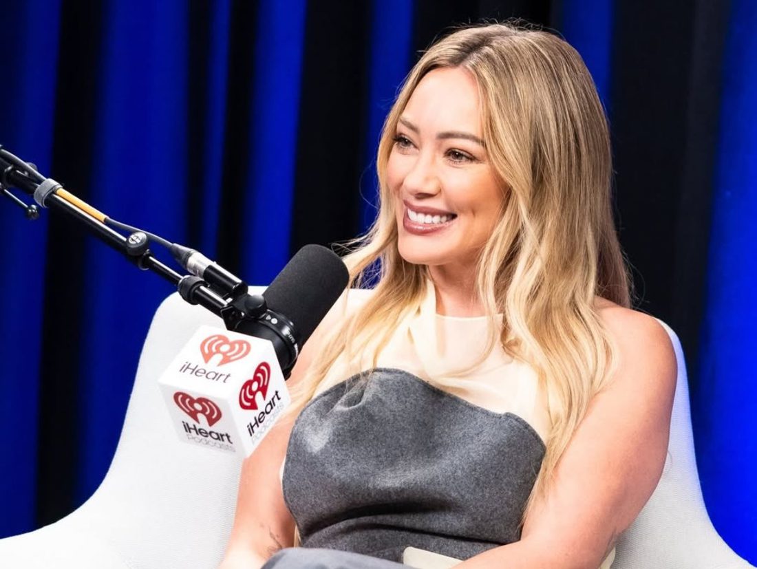 Hilary Duff lança EP natalino "Holiday Things" e anuncia turnê "The Lucky Me" no Brasil em 2027