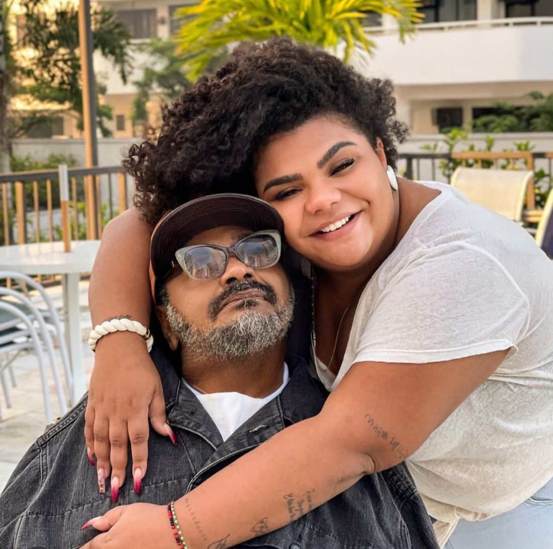 Flora Cruz faz desabafo emocional no Dia dos Pais