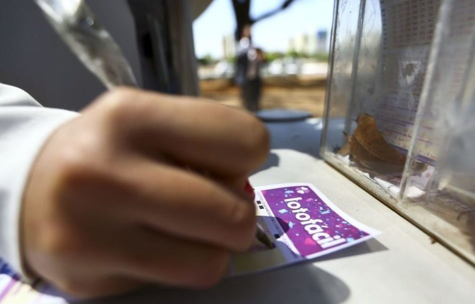 Lotofácil 3815: confira o resultado e os ganhadores do sorteio de 27/10/2026