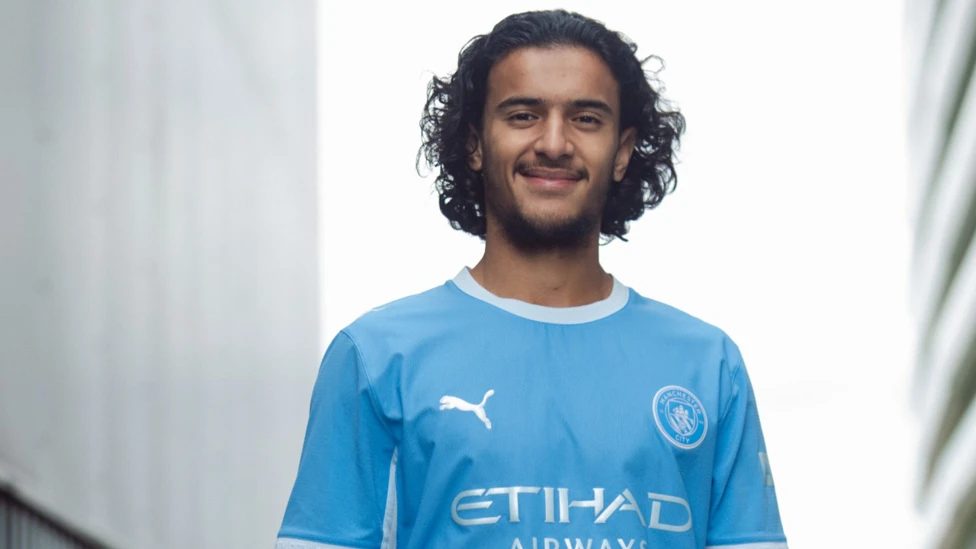 Manchester City fecha contratação de Ayyoub Bouaddi por cerca de R$ 600 milhões