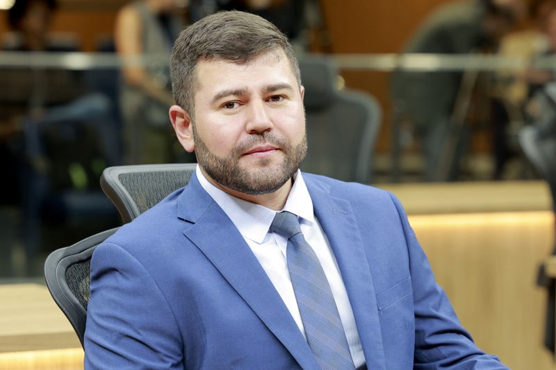 Deputado Amilton Filho morre em acidente de trânsito na madrugada de sábado enquanto fazia campanha pela reeleição