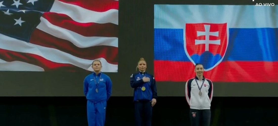 Flávia Saraiva conquista ouro nas barras assimétricas na Copa do Mundo de Ginástica em Budapeste