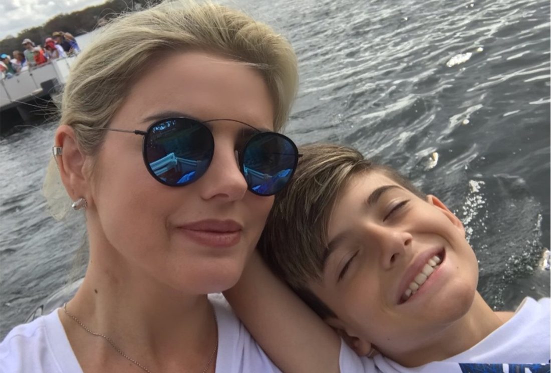 Mari Alexandre celebra 17 anos de Záion com foto rara no Dia das Crianças