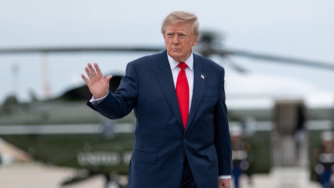 Trump diz que aprovaria ida de Flávio Bolsonaro aos EUA e volta a criticar eleição brasileira