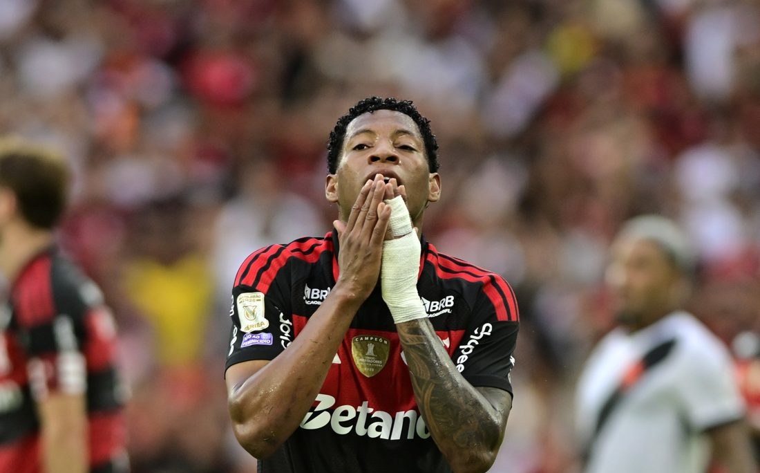 Flamengo aguarda retorno de Plata neste domingo e demonstra irritação com atraso na reapresentação