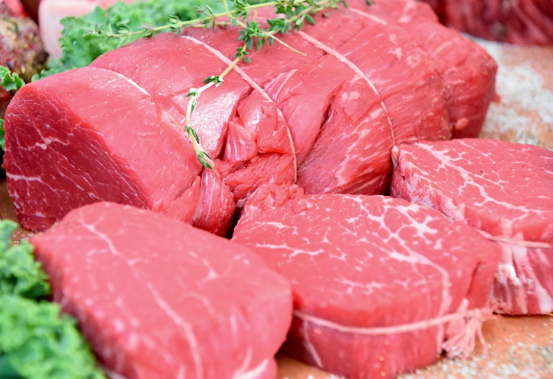 Brasil analisa opções para reverter veto da UE à carne brasileira