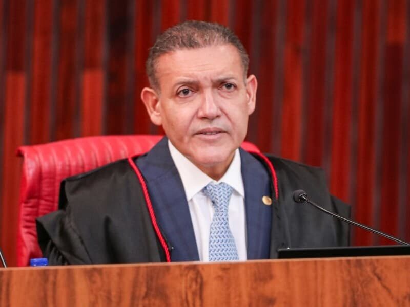Nunes Marques pede à Meta relatório detalhado sobre canal "Exército do Lula"