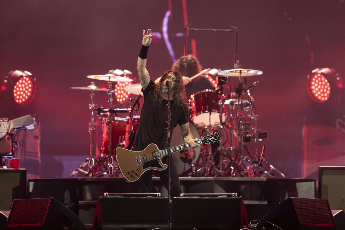 Foo Fighters recupera vigor com novo baterista e raridades no Rock in Rio