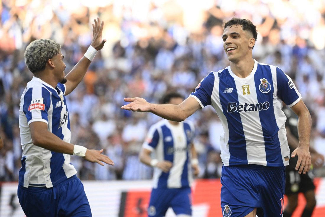 Porto Estreia com Vitória no Campeonato Português