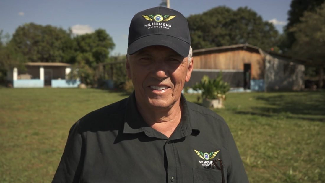 Ex-Piloto de Avião Comanda Granja de 280 Mil Frangos