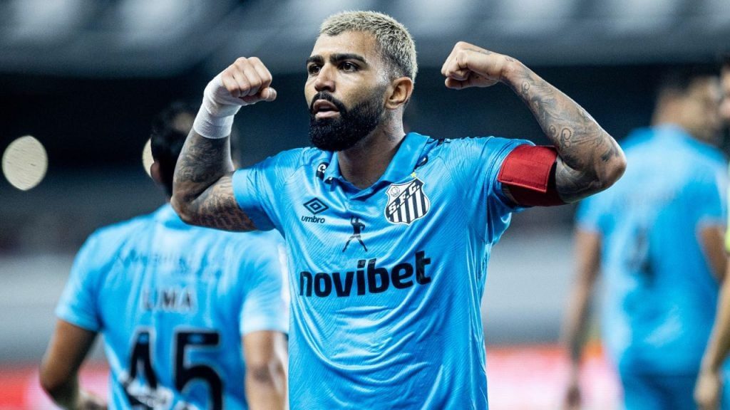 Gabigol admite conversas sobre jogar pelo Boca Juniors e elogia torcida argentina