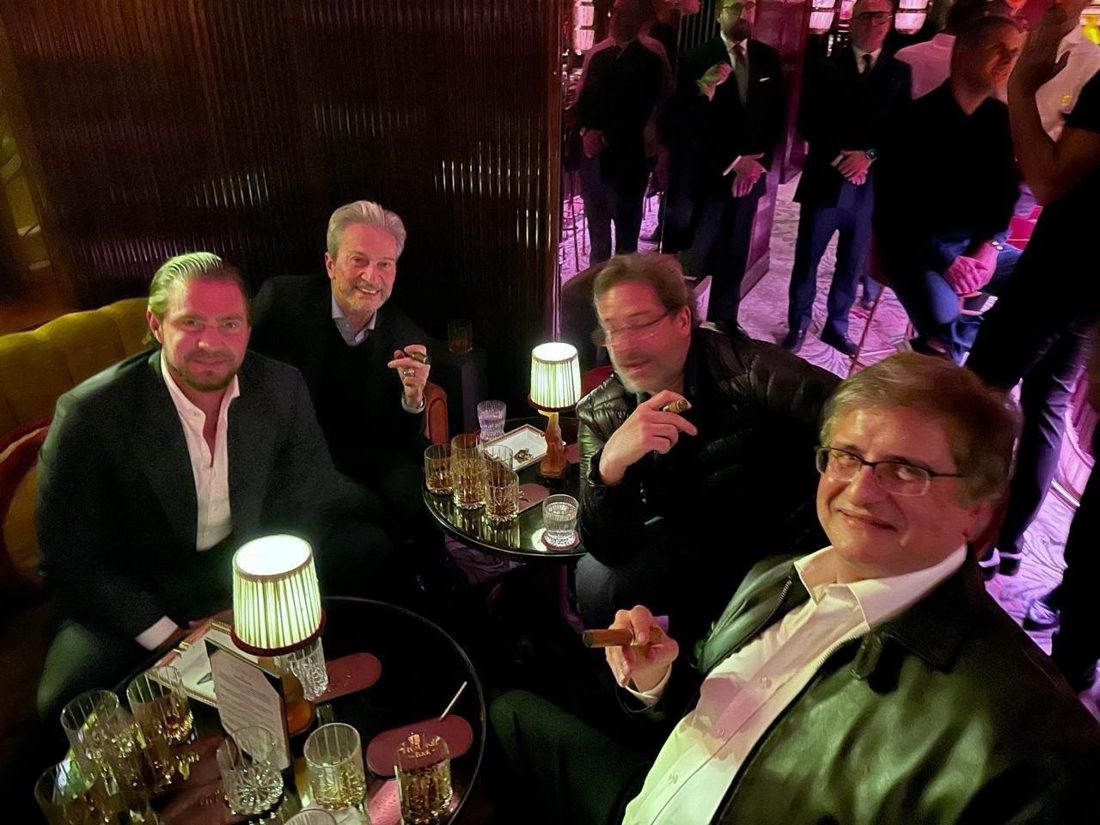Advogado do Banco Master envia foto de Paulo Gonet com Vorcaro fumando charuto em Londres
