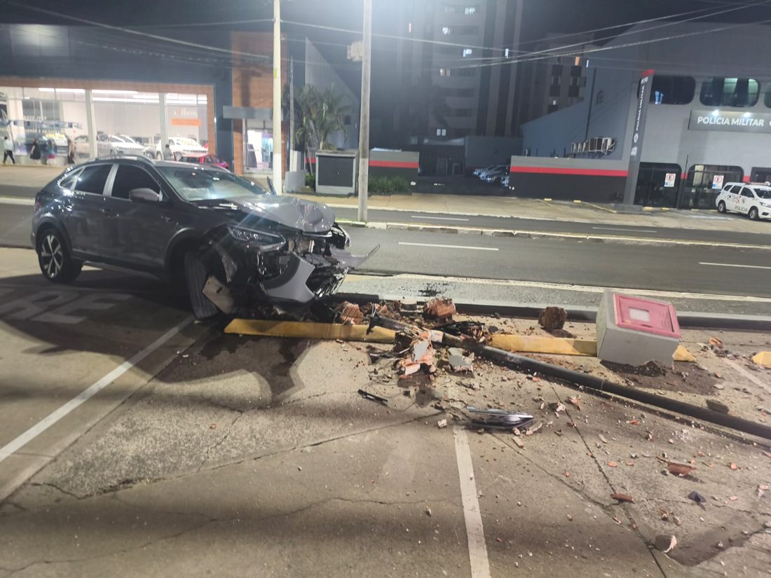 Colisão em estacionamento de supermercado em Marília leva motorista a recusar teste do bafômetro e gera registro de ocorrência não criminal; demais casos policiais da região são detalhados