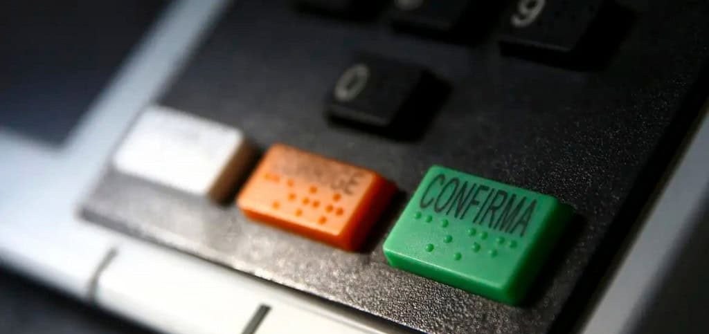 Guia do CGI.br aponta que vídeos falsos gerados por IA superam fake news como ameaça à democracia