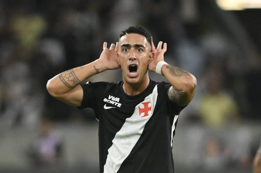 Vasco escala Puma Rodríguez como titular contra o Corinthians e Marino pode ganhar chance