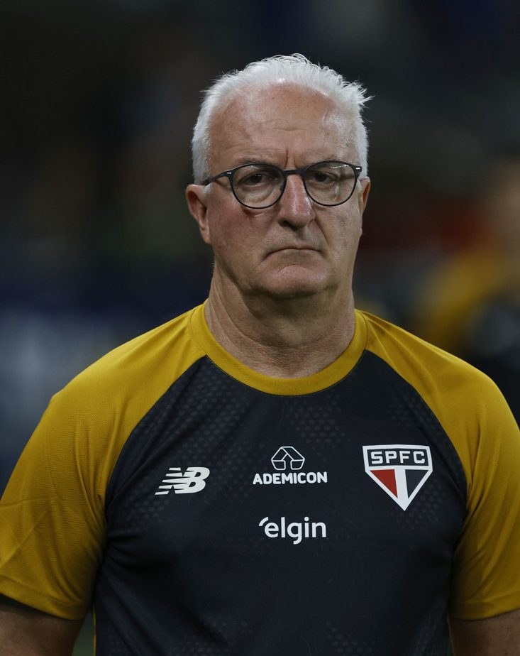 São Paulo mantém Dorival Júnior apesar do pior aproveitamento da temporada
