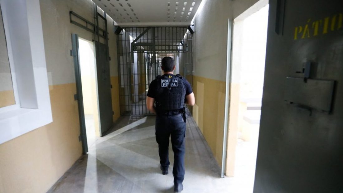 Cebraspe assume organização do Concurso Penal PE e edital com 700 vagas é anunciado como iminente
