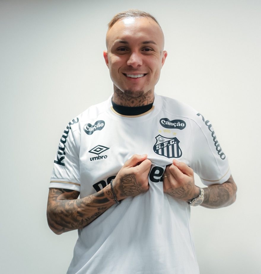 Santos confirma contratação do atacante Everton Cebolinha até 31/12/2026