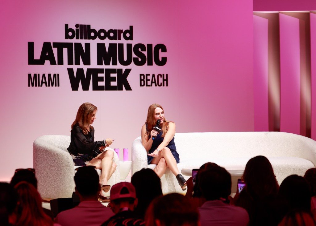 Billboard e Maybelline firmam parceria para impulsionar artistas na Latin Music Week 2026