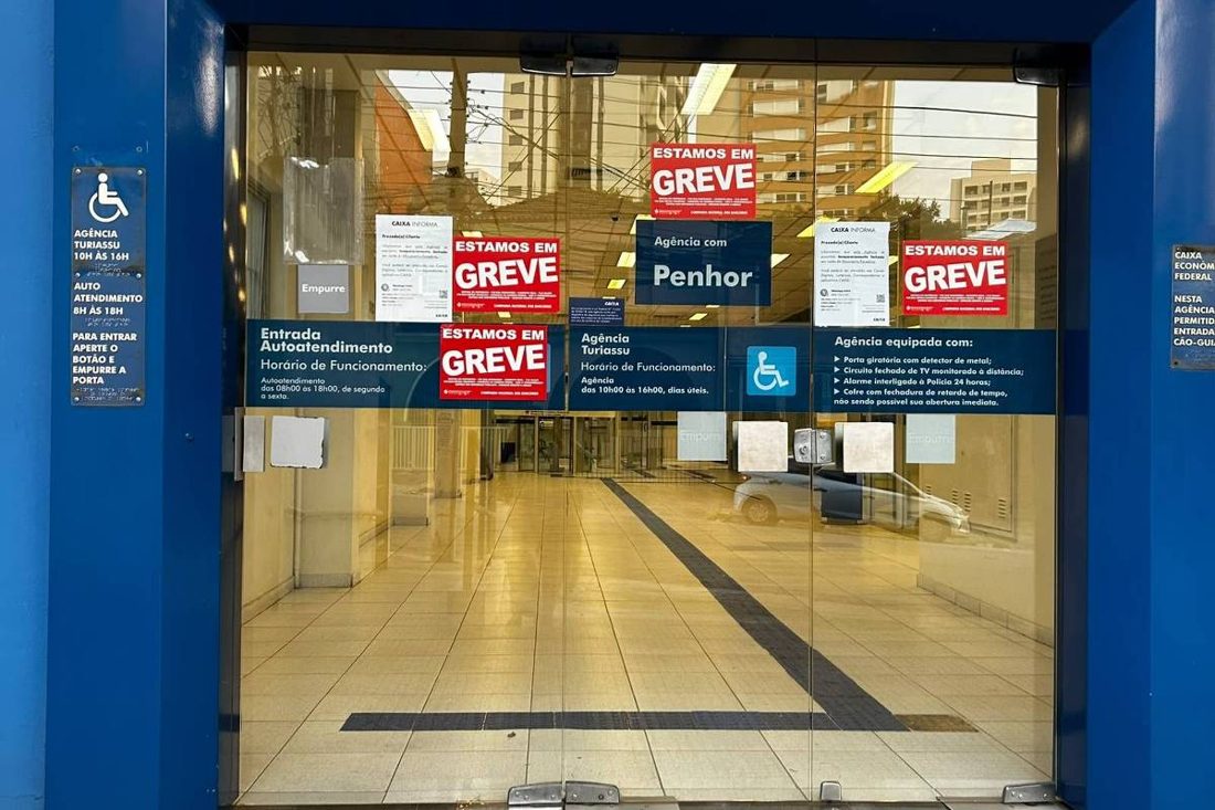 Greve da Caixa entra no 13º dia sem acordo; como pagar contas, liberar FGTS e financiar casa?