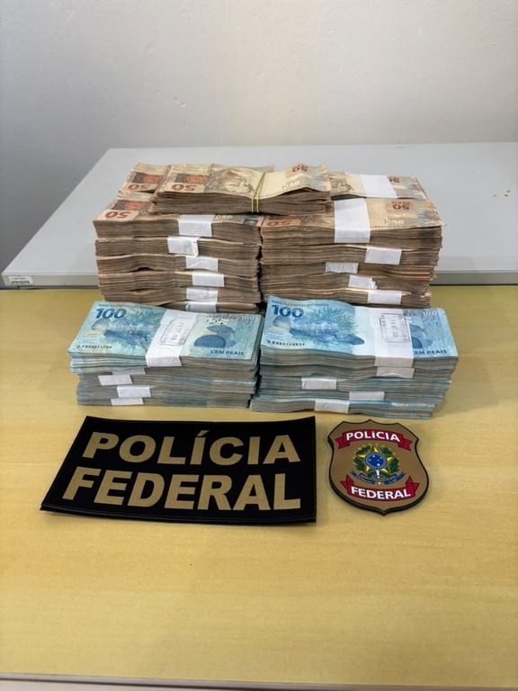 Polícia Federal apreende R$ 305 mil em espécie logo após saque em agência de Rio Grande
