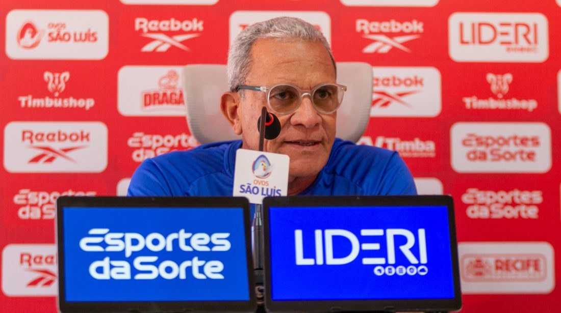 Hélio dos Anjos valoriza invencibilidade do Náutico, mas enfatiza busca por estabilidade