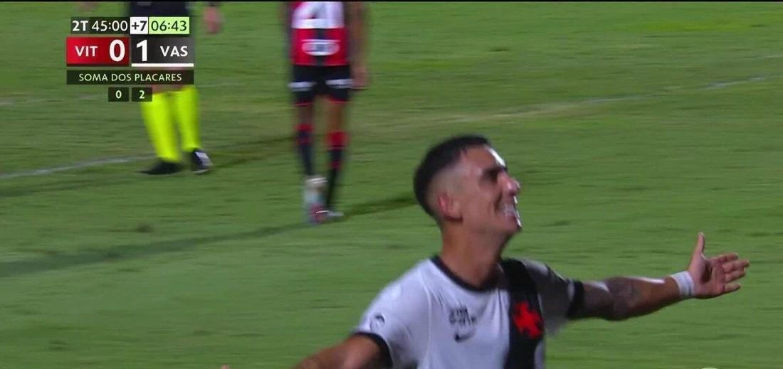 Gol de Puma Rodríguez no Vasco contra o Vitória aos 51 minutos do segundo tempo