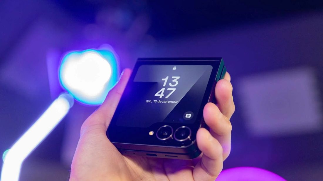 Galaxy Z Flip7 FE chega a R$ 2.699 em oferta relâmpago no Magalu